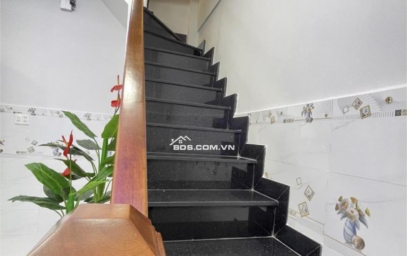 Nhà Đẹp Công Nghệ Thông Minh 5.0 Nguyễn Hồng Đào Tân Bình, 2 Tầng 2PN. Chỉ nhỉnh 3 Tỷ